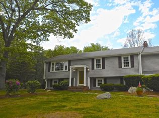 15 Crestwood Ln, South Easton, MA 02375