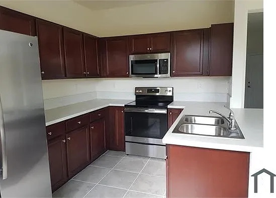 18431 NW 89th Ct — Photo 6