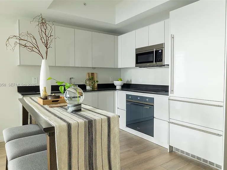 1010 Brickell Ave #4311 — Photo 9
