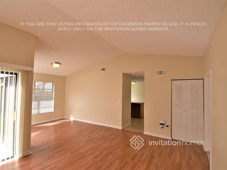 14710 Cedar Creek Pl — Photo 6