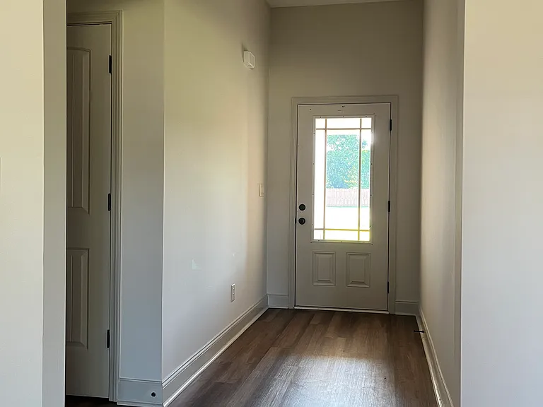 4 Talon Ct — Photo 2
