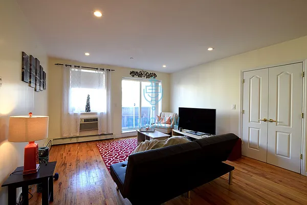 Rented by null | media 50