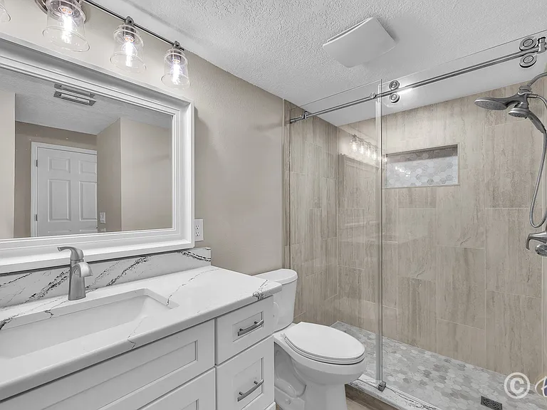 821 Bahia Del Sol Dr #B — Photo 13