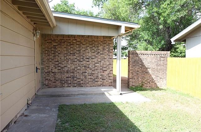 1st image of 102 E Lola Dr #B