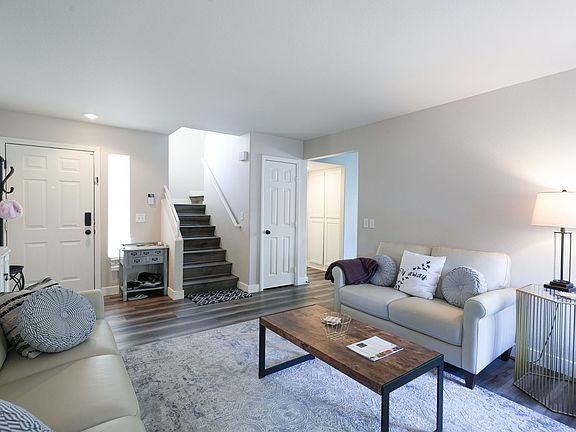 4th image of 9812 Enchanted Valley Ct