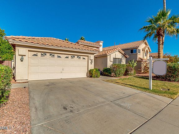 3rd image of 3438 E Glenhaven Dr