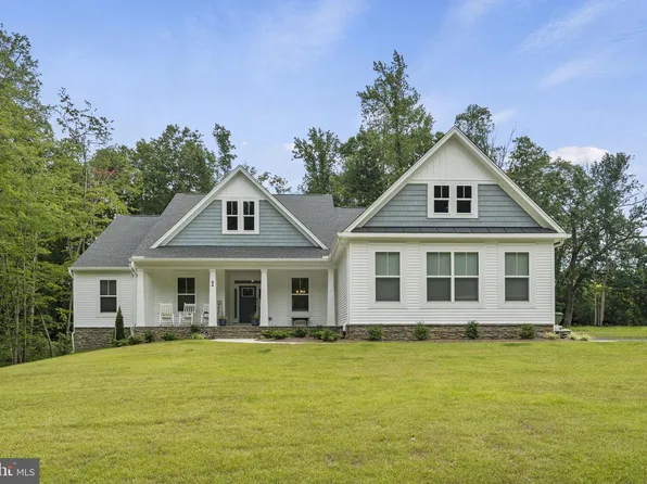 64 Estates Dr, Fredericksburg, VA 22406