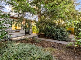 9718 6th Ave NW, Seattle, WA 98117