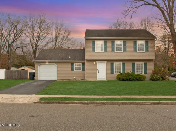 1431 Pueblo Court, Toms River, NJ 08755
