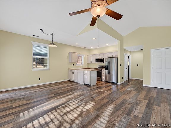 5th image of 42 Cottage Park W Unit 36