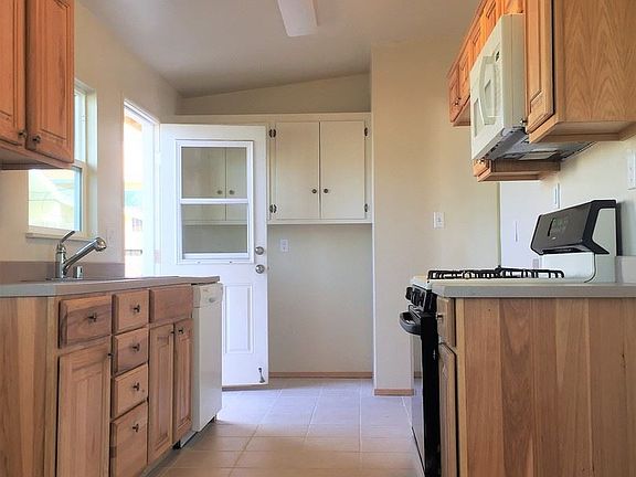 2nd image of 118 Maywood Dr