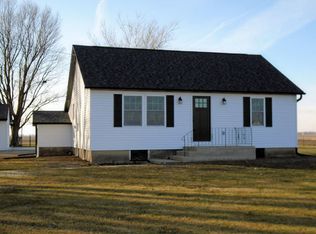 1791 Middlebury Rd, Ashton, IL 61006