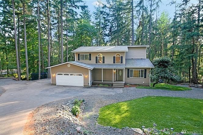 1st image of 3045 NE Chippewa Ct