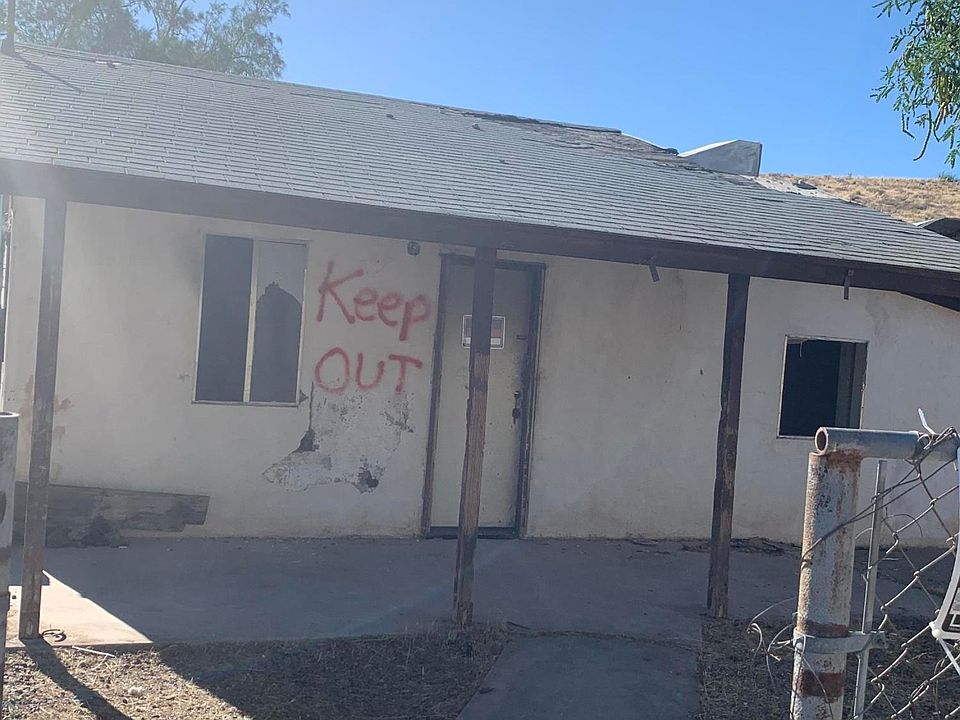 2nd image of 38 N Rainbow Ave