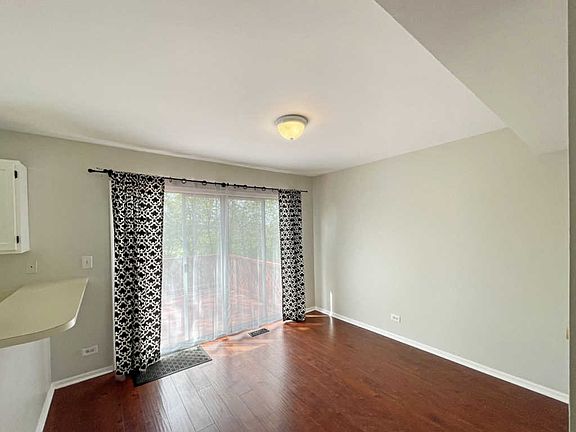 5th image of 1536 Apple Grove Ln