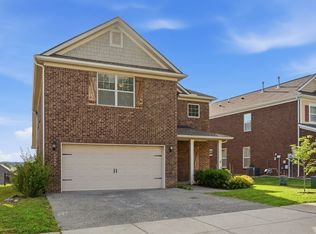 300 Black Thorn Ln, Gallatin, TN 37066
