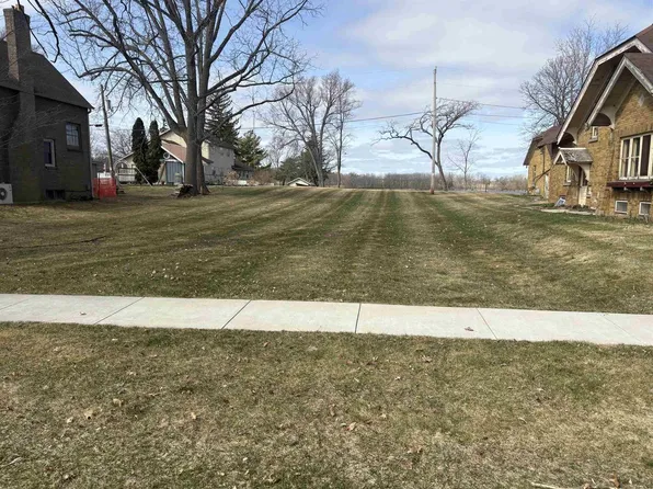 North Ridge Street, Hustisford, WI 53034