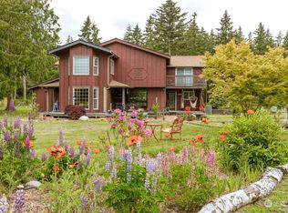 751 Hazzle Ct, Coupeville, WA 98239