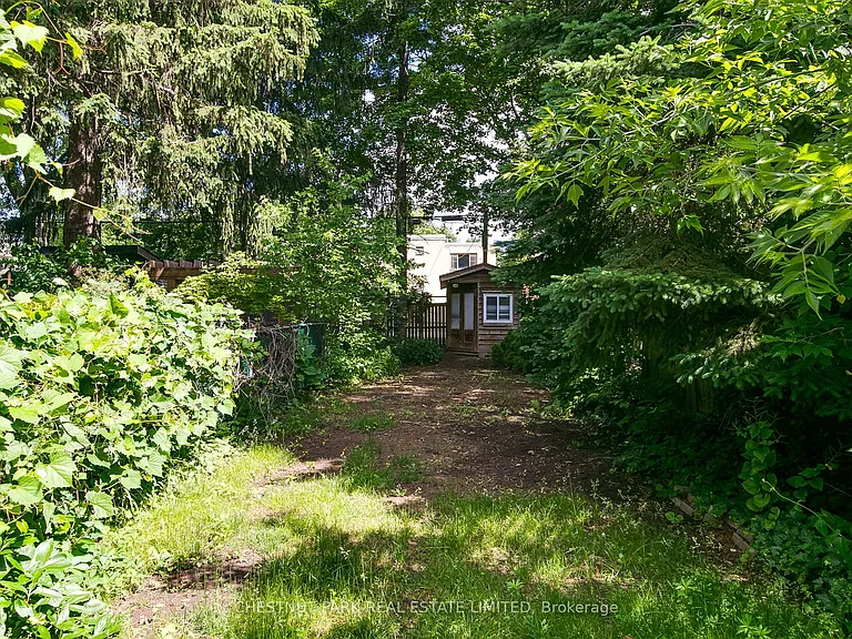 484 Merton St — Photo 45