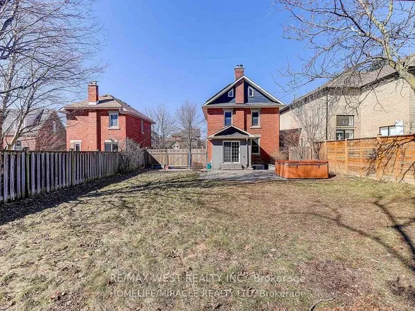 8243 Kipling Ave, Vaughan, ON L4L 2A5
