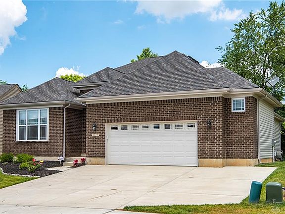 3rd image of 1619 Sierra Vista Way