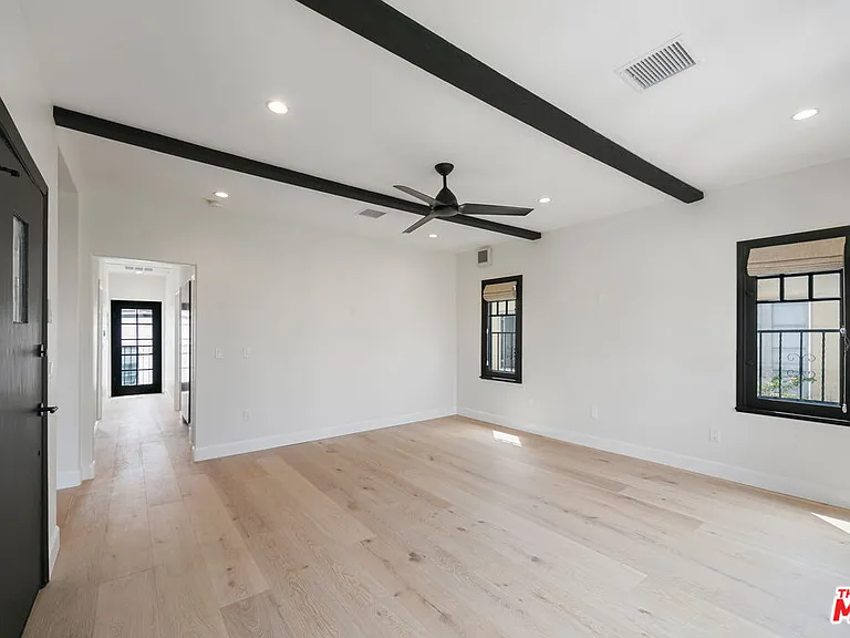 458 N Sierra Bonita Ave #460 — Photo 23
