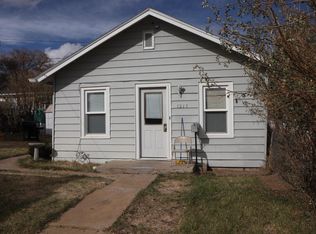 1217 W Walnut St, Rawlins, WY 82301