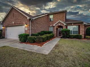 1007 Countryside Dr, Cedar Hill, TX 75104