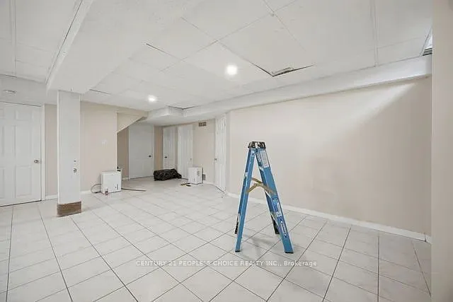 5723 Riverside Pl #BASEMENT — Photo 10