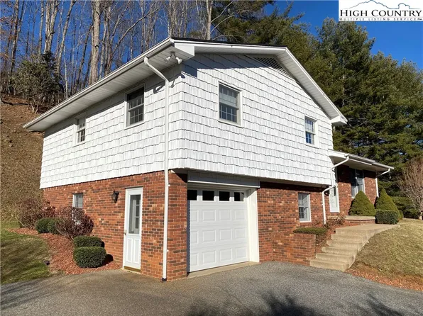 5212 NC Highway 88 West, Warrensville, NC 28693