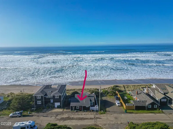695 N Pacific St, Rockaway Beach, OR 97136