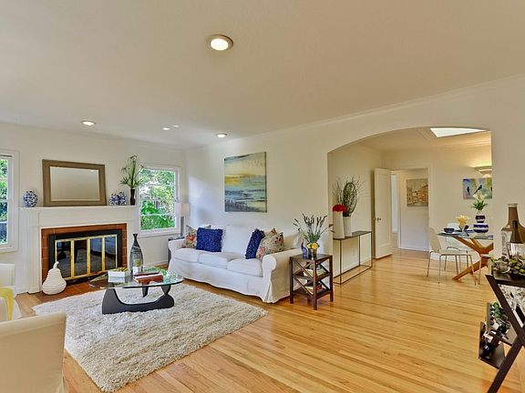 4th image of 2663 Marshall Dr