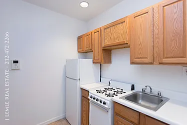 Rented by J. Lemle Real Estate