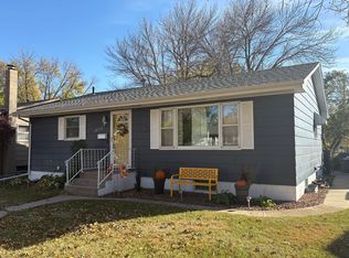 1613 E 4th Ave, Mitchell, SD 57301