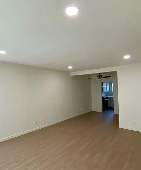 1009 W Huntington Dr #13 — Photo 5