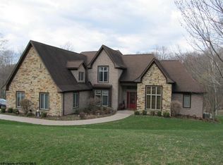 240 Ruffed Grouse Dr, Bridgeport, WV 26330