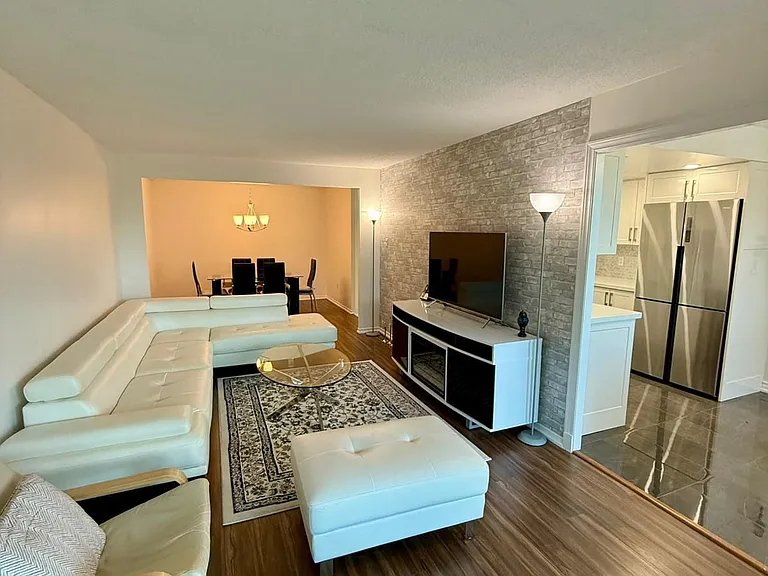 7825 Bayview Ave #309 — Photo 4