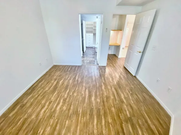 10550 W Alexander Rd, Las Vegas, NV