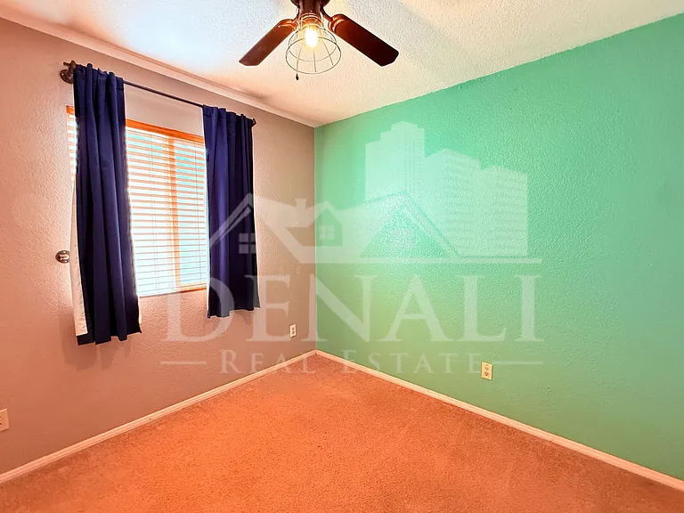 306 E Houston Ave — Photo 14