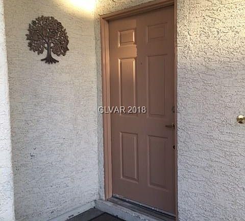 3rd image of 228 N White Cloud Cir