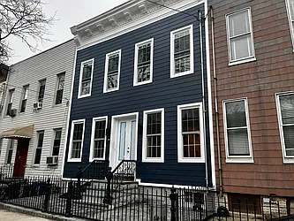 Rented by MySpaceNYC