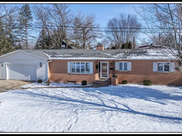 706 Oshkosh St, New London, WI 54961