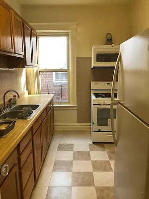 Rented by Alexander Bilu, LREB | media 16