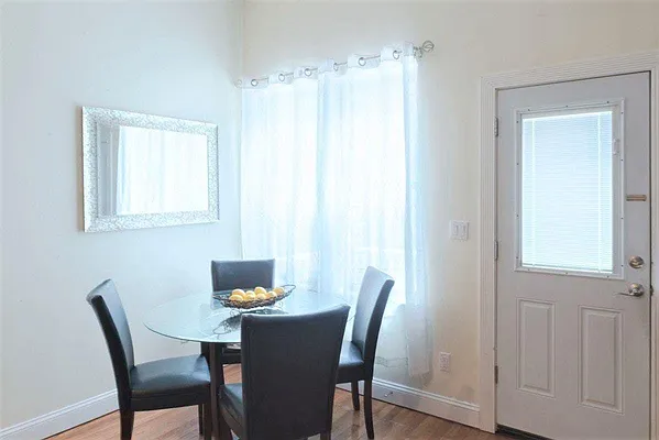 Rented by Bold New York | media 31