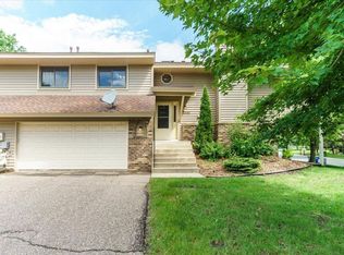 7291 Pontiac Cir, Chanhassen, MN 55317