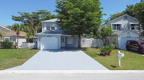 4722 Lakeside Cir Photo 1 4722 Lakeside Cir Photo 1