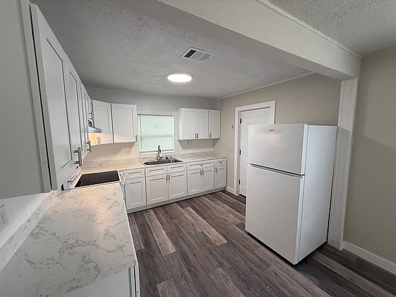 3rd image of 345 Birch St #A