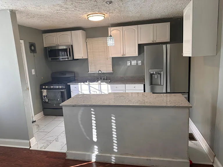 4113 Elderon Ave — Photo 12