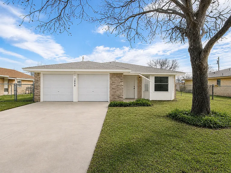 1808 Galaxy Dr — Photo 10