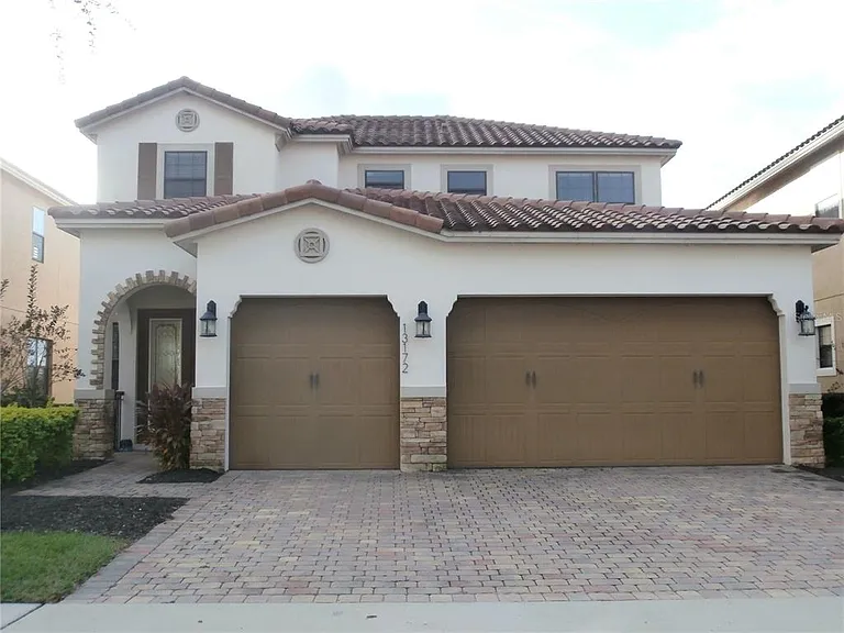 13172 Woodford St — Photo 1